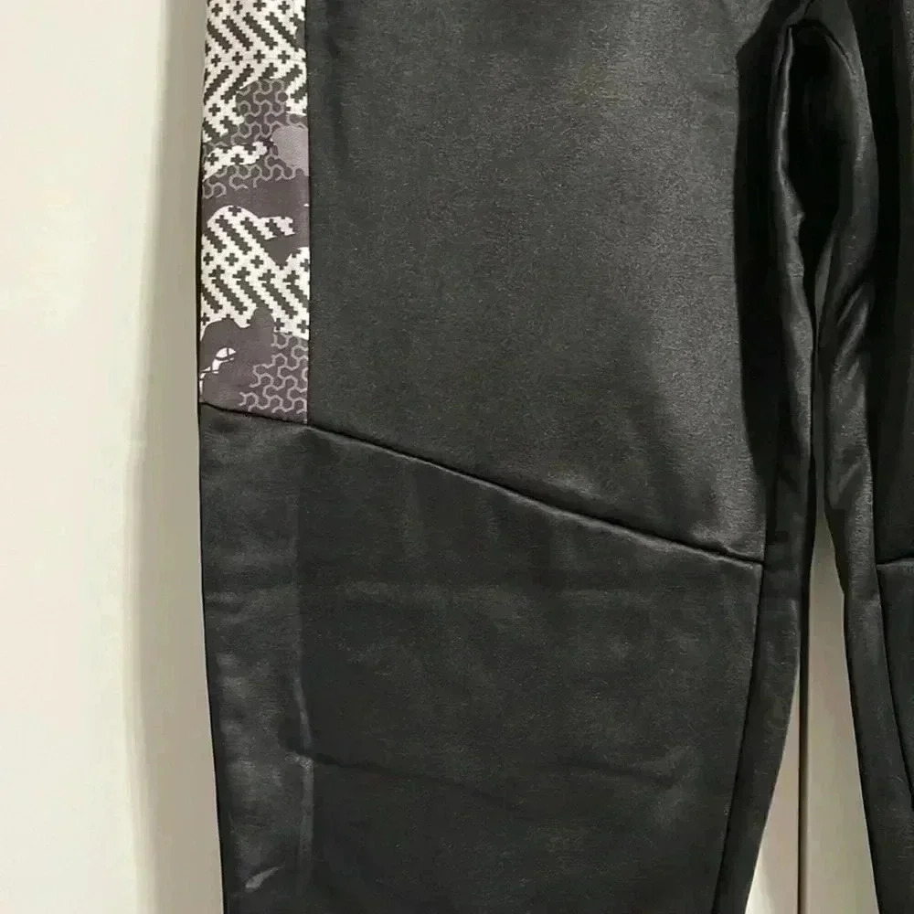 Encrypted Drawstring Fleece Joggers​​ - Picture 6 of 12